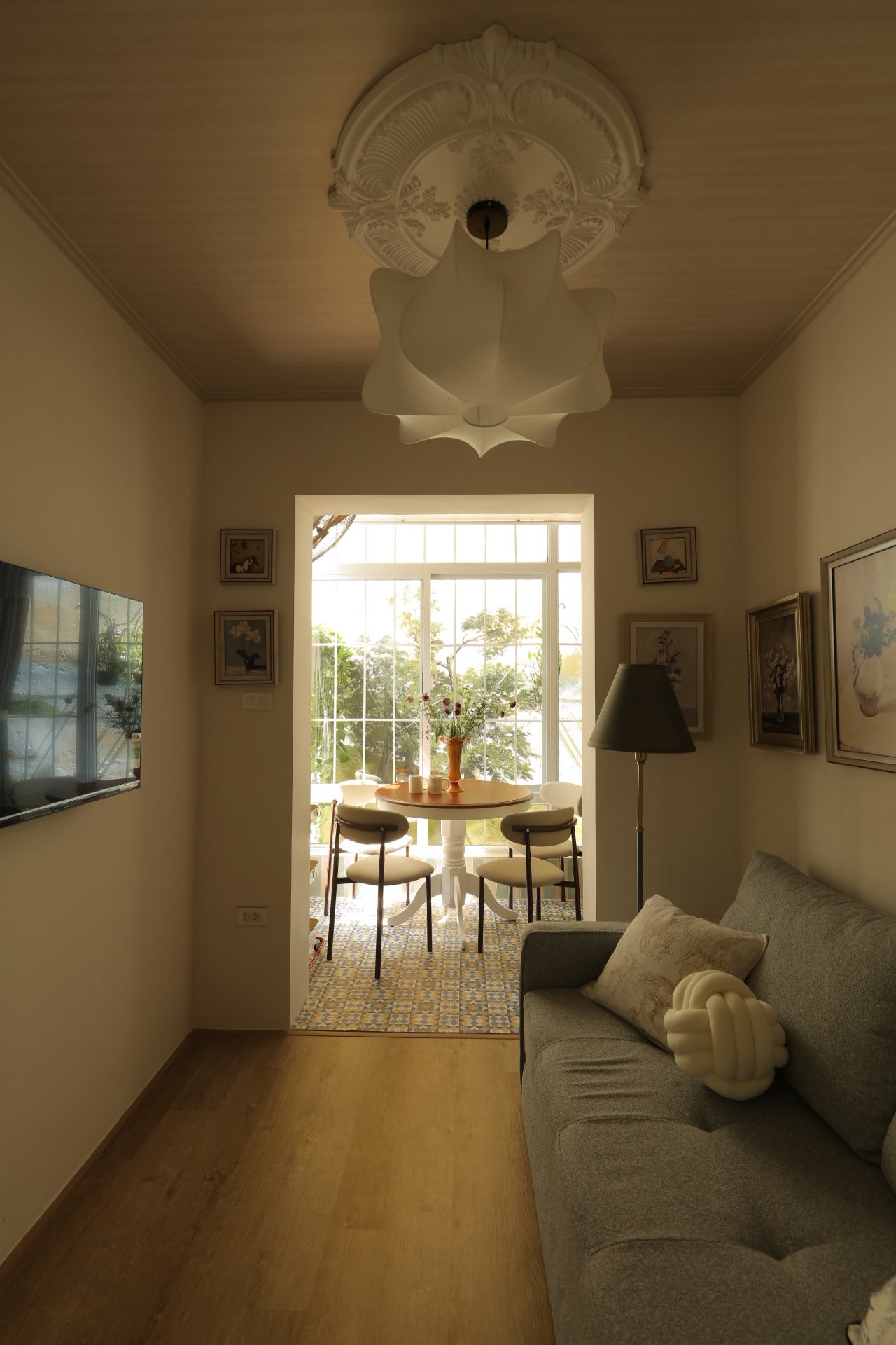 20m² giữa lòng Hà Nội vẫn có thể thành tổ ấm trong mơ: Câu chuyện cải tạo nửa tỷ đồng của vợ chồng trung niên khiến nhiều người thay đổi cách nhìn- Ảnh 16.