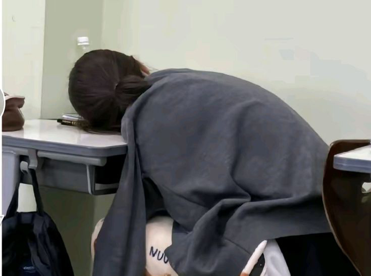 3 điều "CẤM KỴ" khi ngủ trưa, không tuân thủ đừng trách sao càng ngủ càng mệt, rước bệnh vào người - Ảnh 3.