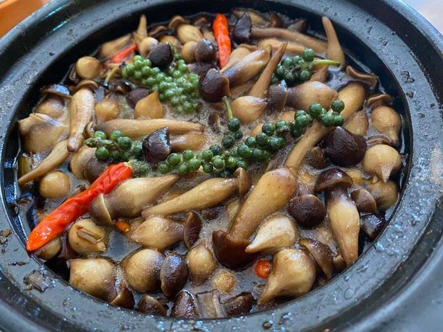 Đặc sản tiền tỷ thế giới, Việt Nam cũng có phiên bản bản địa thơm nồng, giá chỉ bằng khoảng 1/10.000- Ảnh 4. Đặc sản tiền tỷ thế giới, Việt Nam cũng có phiên bản bản địa thơm nồng, giá chỉ bằng khoảng 1/10.000- Ảnh 4.