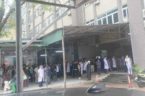 Diễn biến mới vụ đối tượng cầm dao tấn công tại Bệnh viện Sản Nhi Nghệ An - Ảnh 2.