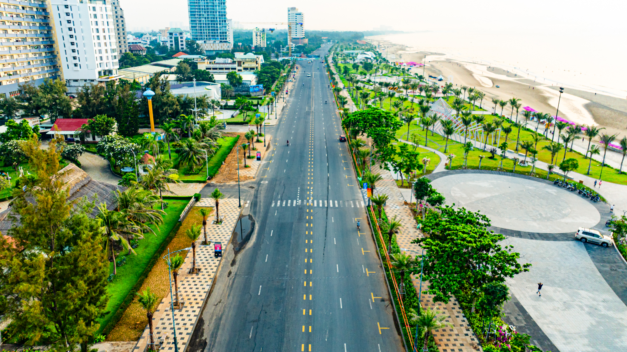 Cận cảnh tòa tháp có 143 trụ bê tông, trị giá 155 tỷ, là món quà của Sun Group: Thi công nhanh kỷ lục, vừa hoàn thành đã là điểm hot check in- Ảnh 11. Cận cảnh tòa tháp có 143 trụ bê tông, trị giá 155 tỷ, là món quà của Sun Group: Thi công nhanh kỷ lục, vừa hoàn thành đã là điểm hot check in- Ảnh 11.