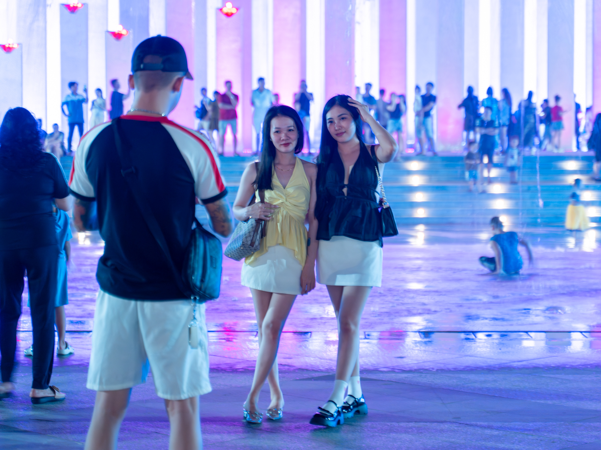 Cận cảnh tòa tháp có 143 trụ bê tông, trị giá 155 tỷ, là món quà của Sun Group: Thi công nhanh kỷ lục, vừa hoàn thành đã là điểm hot check in- Ảnh 7. Cận cảnh tòa tháp có 143 trụ bê tông, trị giá 155 tỷ, là món quà của Sun Group: Thi công nhanh kỷ lục, vừa hoàn thành đã là điểm hot check in- Ảnh 7.