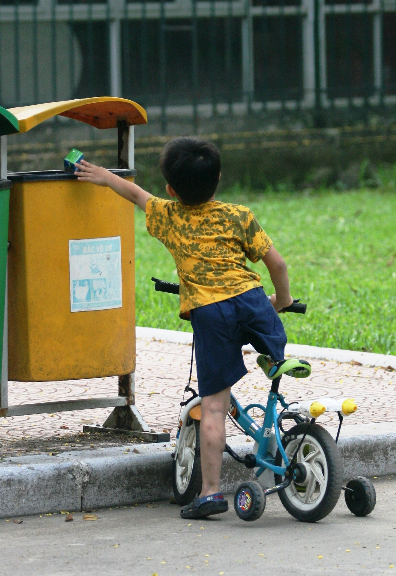 Khi tình mẫu tử vượt qua ranh giới của huyết thống: Hành trình 19 năm diệu kỳ của "mẹ Còi" Trần Mai Anh và "chú lính chì" Thiện Nhân- Ảnh 14.