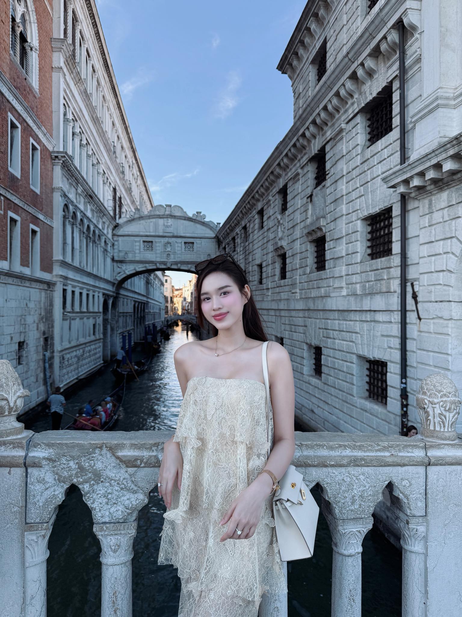 Lấy doanh nhân Viết Vương, Hoa hậu Đỗ Hà được 1 điều khiến bao cô vợ ao ước!- Ảnh 5. Lấy doanh nhân Viết Vương, Hoa hậu Đỗ Hà được 1 điều khiến bao cô vợ ao ước!- Ảnh 5.