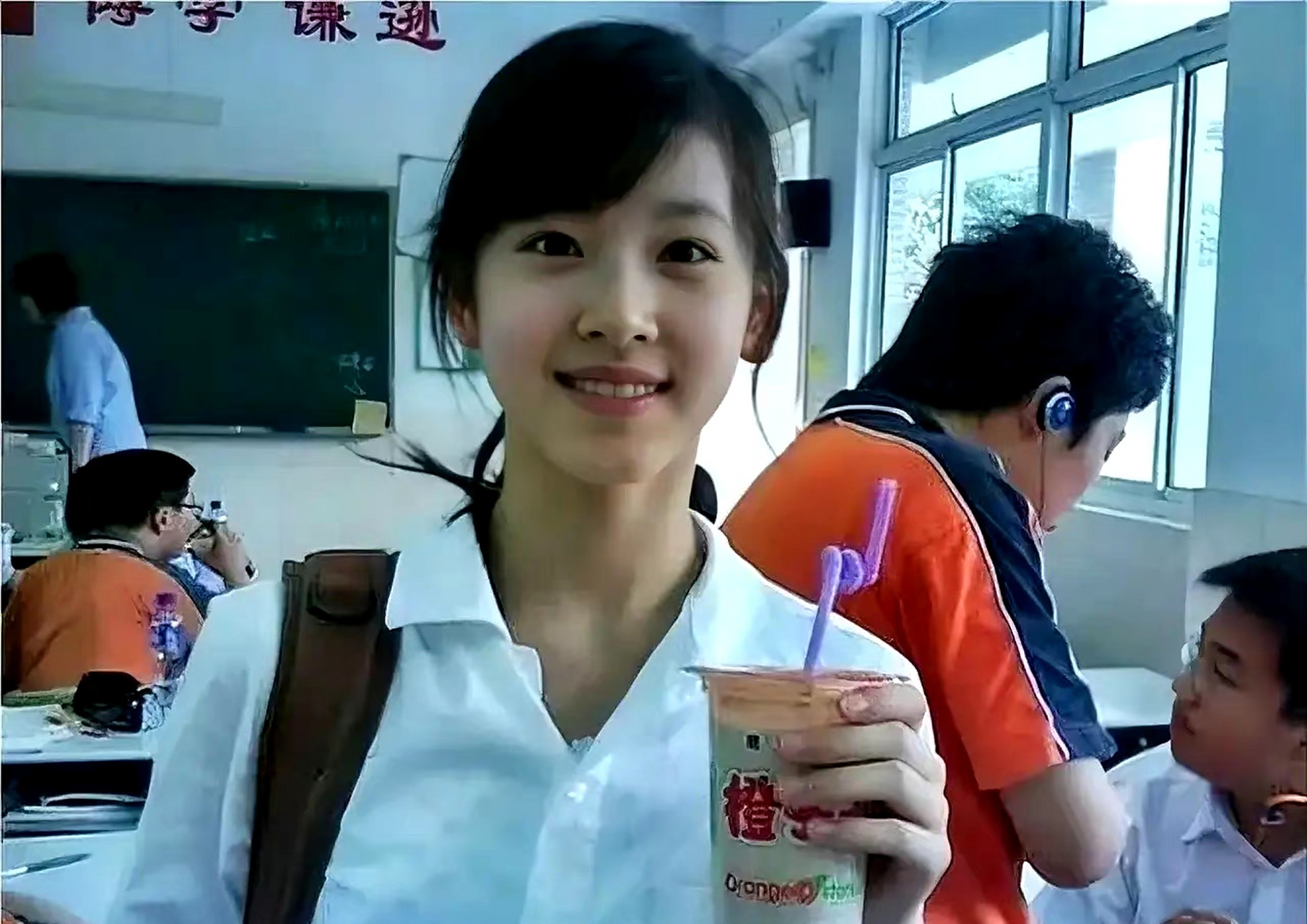 Nữ tỷ phú Chương Trạch Thiên nắm trong tay 8,4 tỷ USD bị cư dân mạng chê mặc đồ nhăn như hàng chợ: Sự thật còn kinh khủng hơn thế!- Ảnh 3.