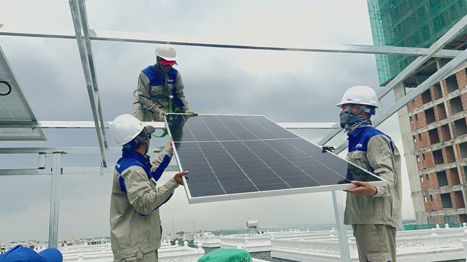 Điện mặt trời mái nhà tự sản tự tiêu có thể bán tới 50 % sản lượng điện dư - Ảnh 1. Điện mặt trời mái nhà tự sản tự tiêu có thể bán tới 50 % sản lượng điện dư - Ảnh 1.