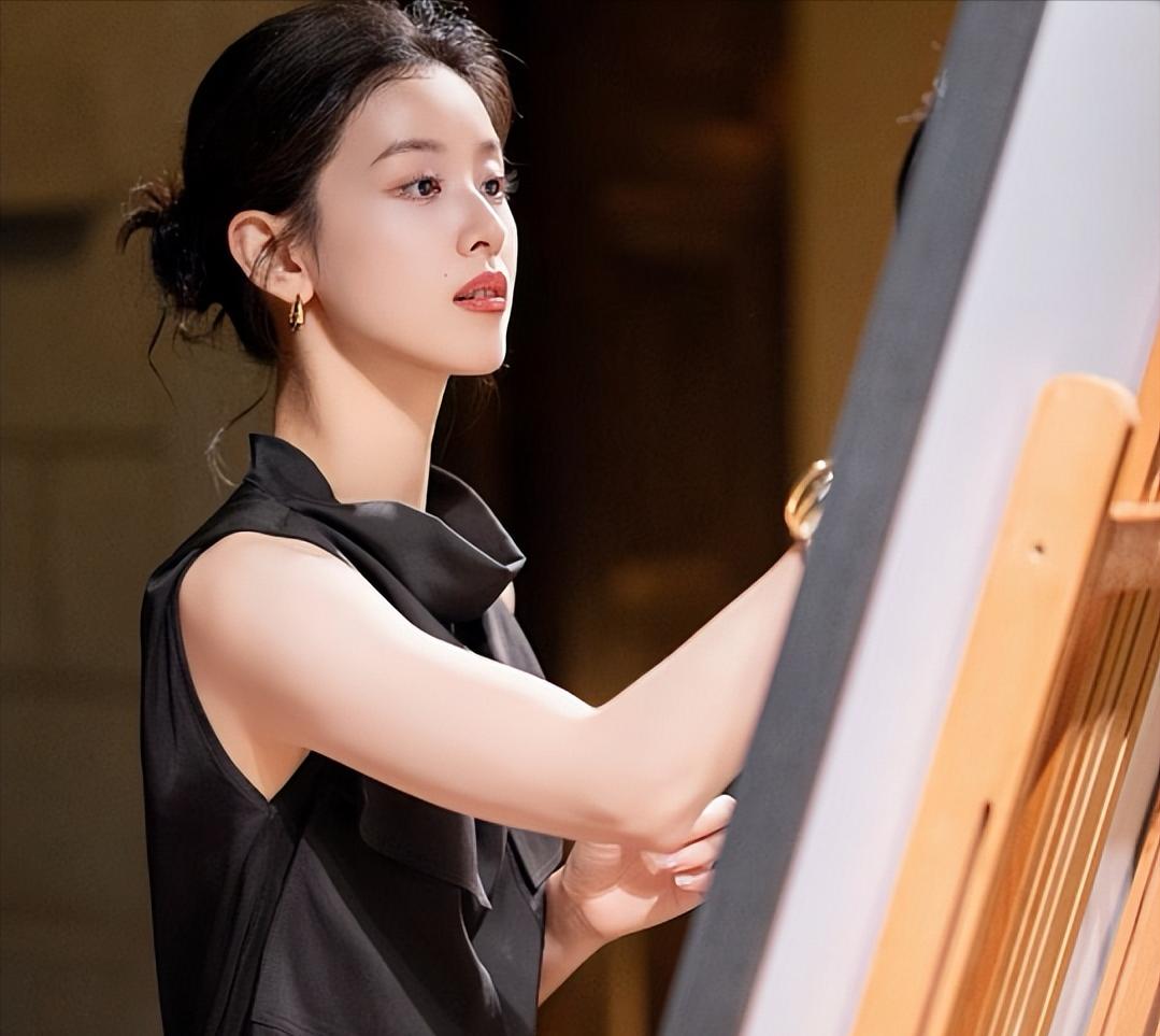 Nữ tỷ phú Chương Trạch Thiên nắm trong tay 8,4 tỷ USD bị cư dân mạng chê mặc đồ nhăn như hàng chợ: Sự thật còn kinh khủng hơn thế!- Ảnh 15.