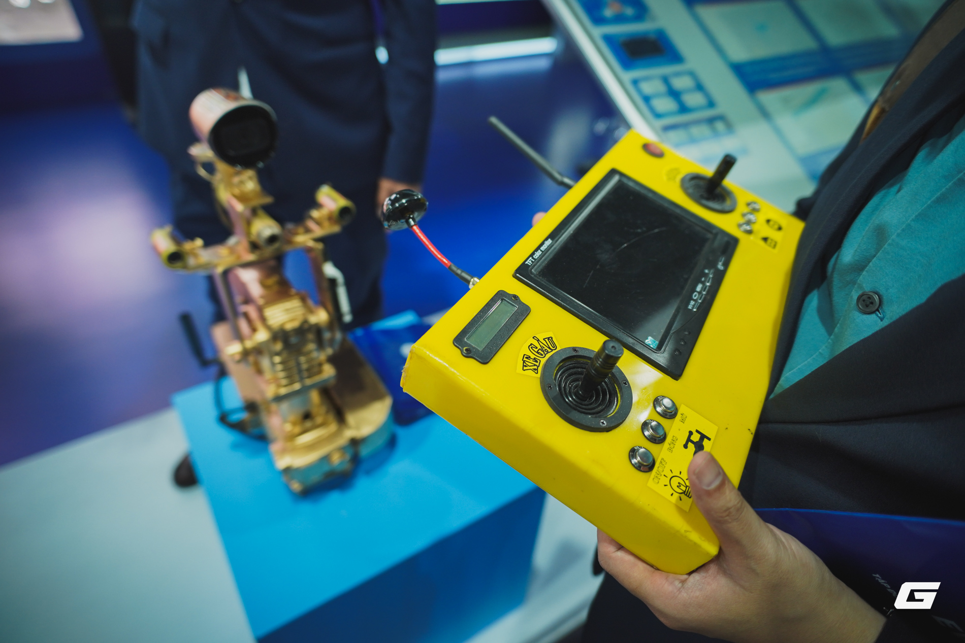 GenK.- Robot EVN-5.jpg GenK.- Robot EVN-5.jpg