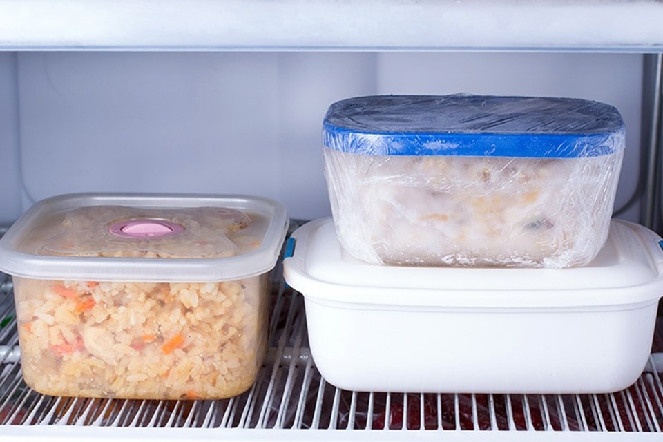 Sai lầm khi bảo quản cơm nguội, biết mà tránh kẻo "rước hoạ"- Ảnh 2.