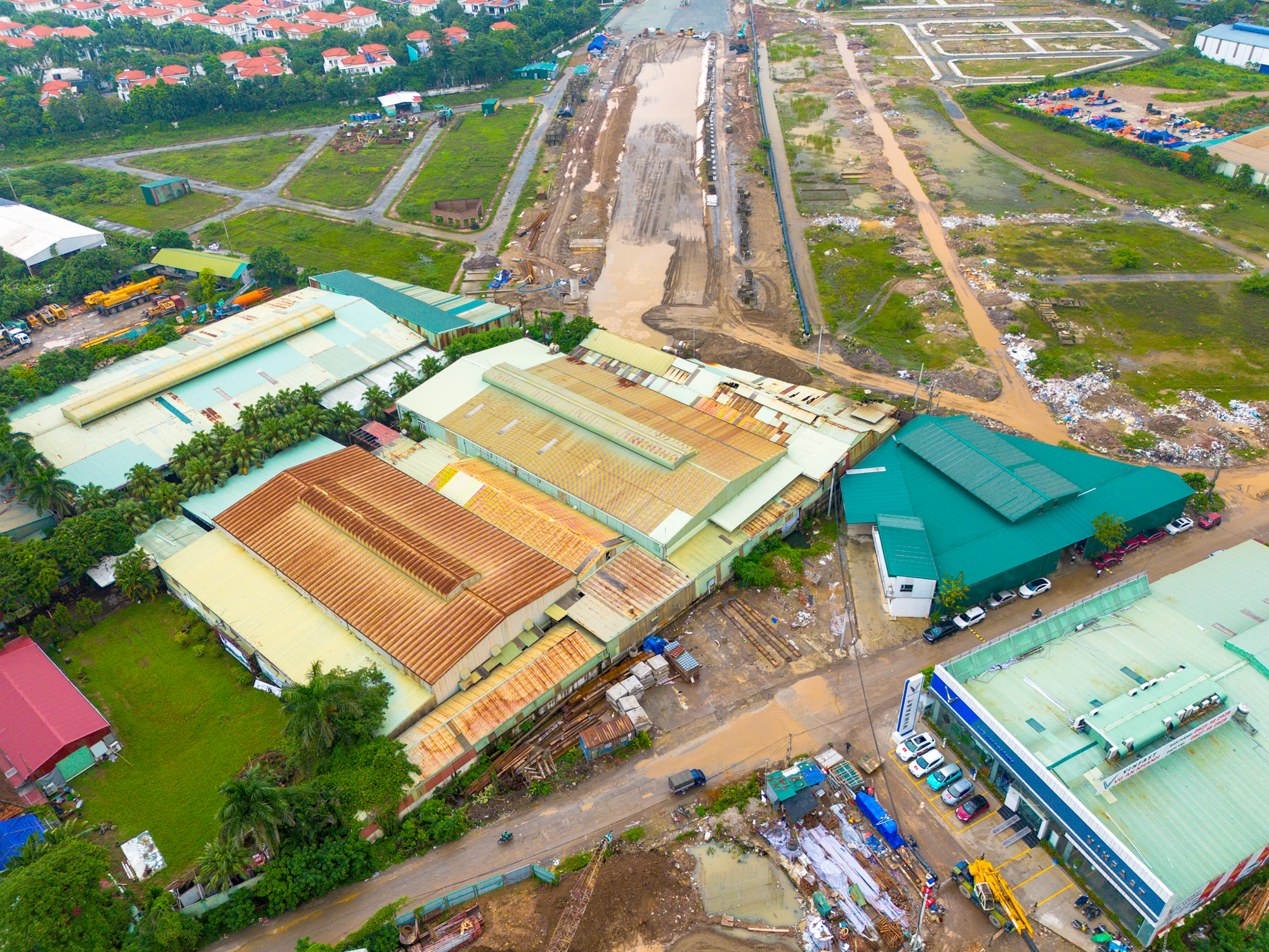 Thay bạn đi xem công trường xây nút giao 2.400 tỷ vượt qua đại lộ rộng nhất Việt Nam 5 Thay bạn đi xem công trường xây nút giao 2.400 tỷ vượt qua đại lộ rộng nhất Việt Nam, đại dự án của Vinhomes hưởng lợi - Ảnh 5.