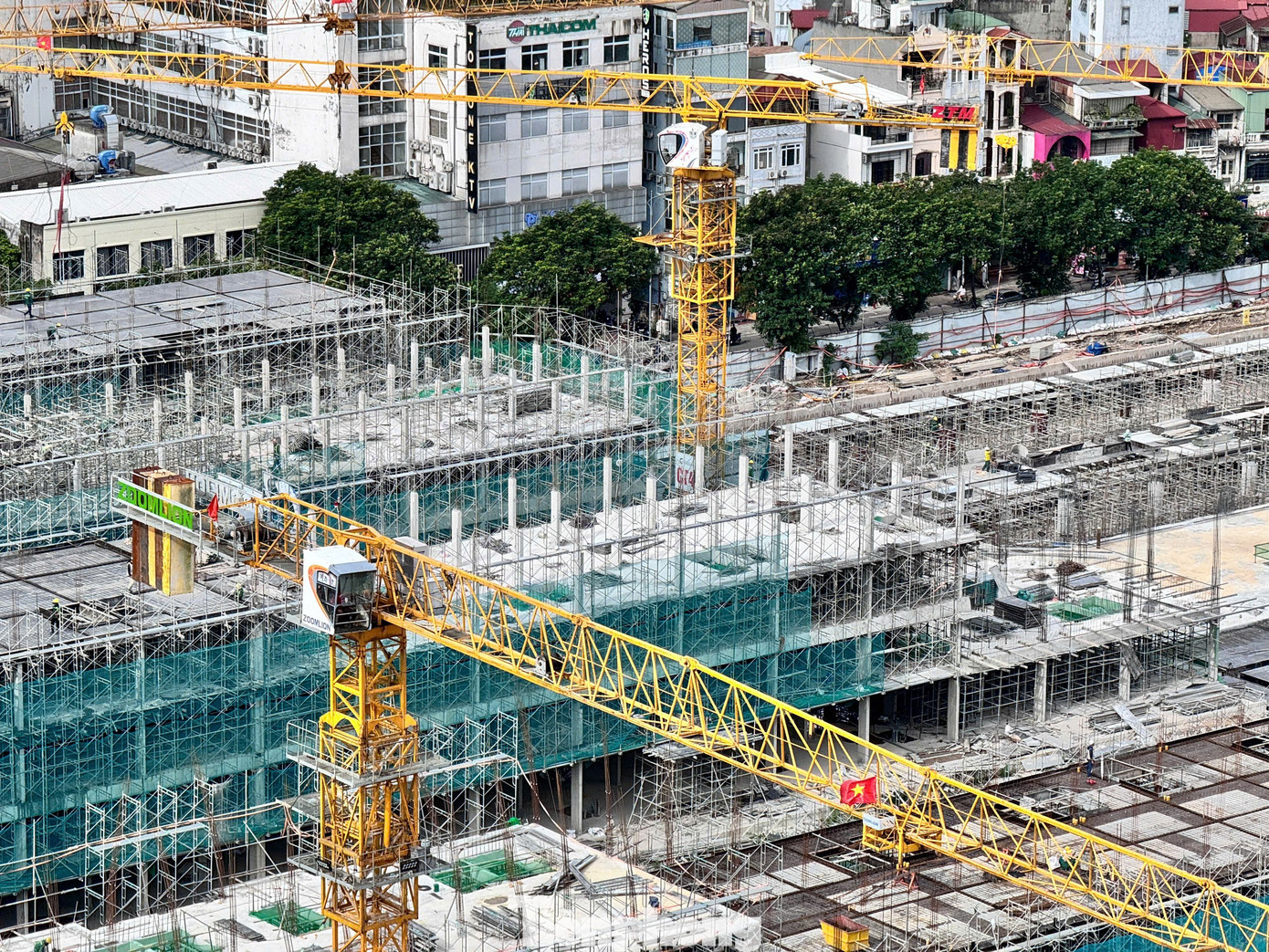 Cận cảnh công trường nghìn tỷ trên khu 'đất vàng' Giảng Võ 5 Cận cảnh công trường nghìn tỷ trên khu 'đất vàng' Giảng Võ