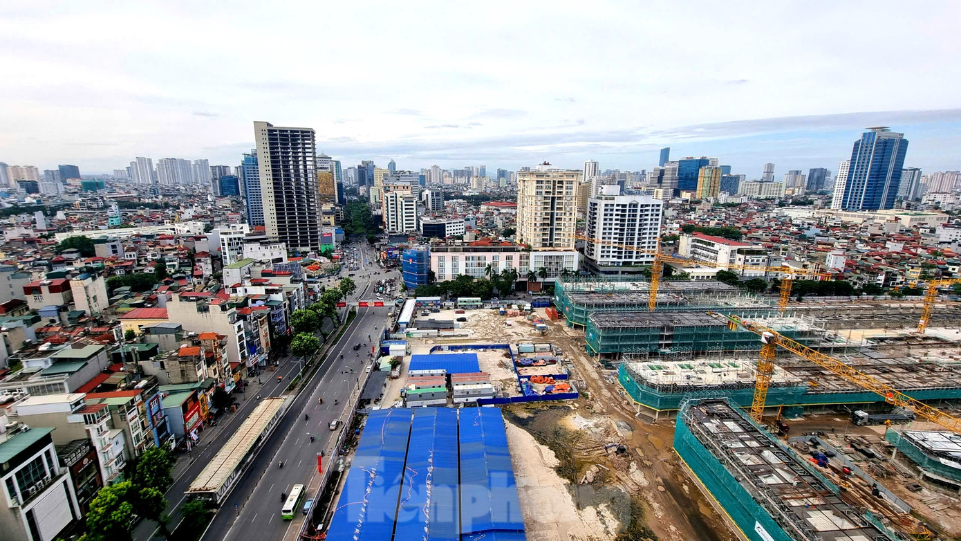 Cận cảnh công trường nghìn tỷ trên khu 'đất vàng' Giảng Võ 9 Cận cảnh công trường nghìn tỷ trên khu 'đất vàng' Giảng Võ