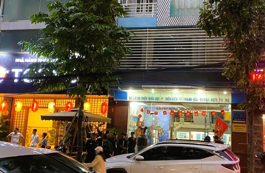 VIDEO: Công an xuất hiện tại nhà 1 doanh nhân có tiếng ở Thanh Hóa - Ảnh 8.