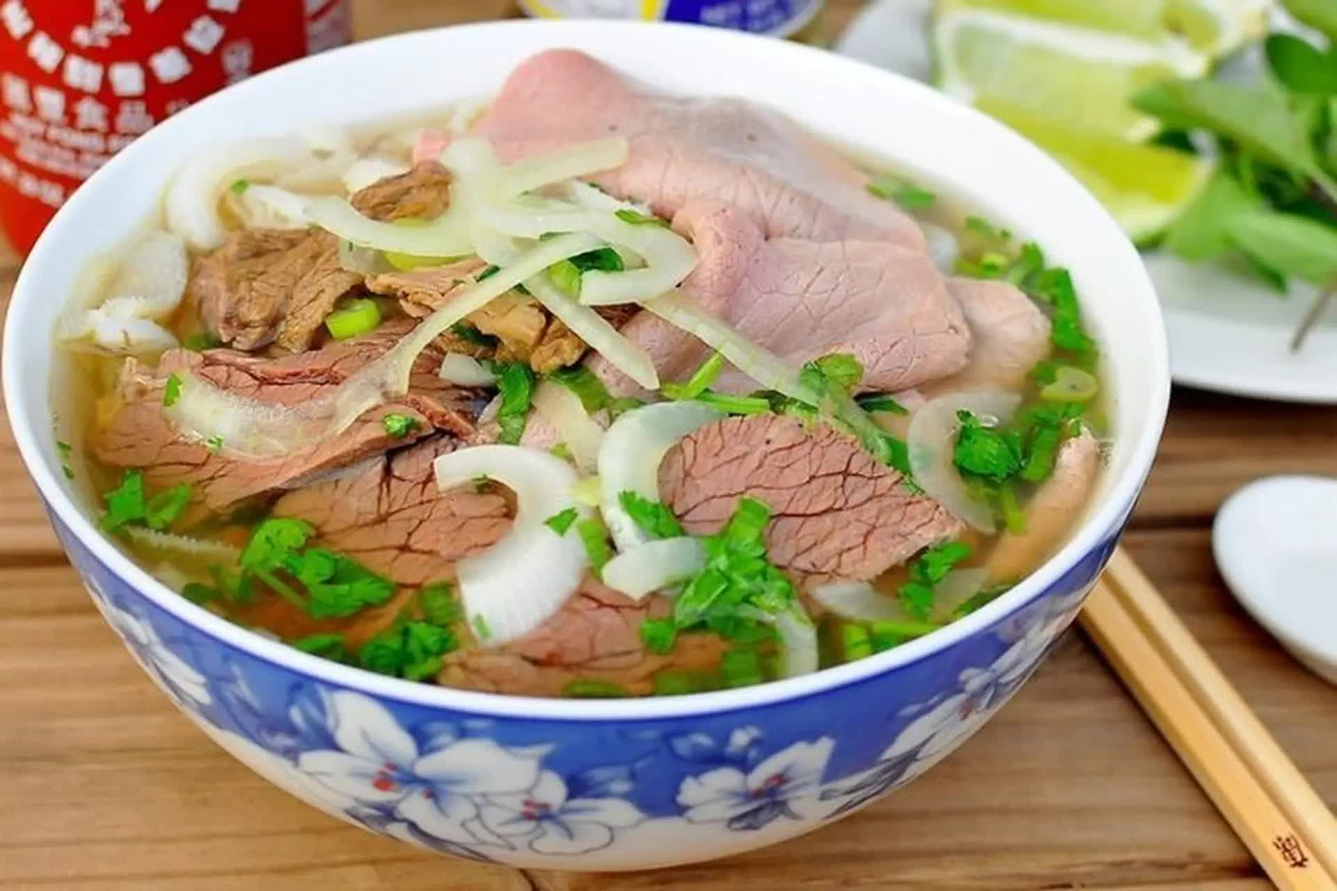 Khách Tây chỉ ra 7 lý do khiến Việt Nam trở thành điểm đến yêu thích của du khách: Số 6 gây bất ngờ- Ảnh 3.