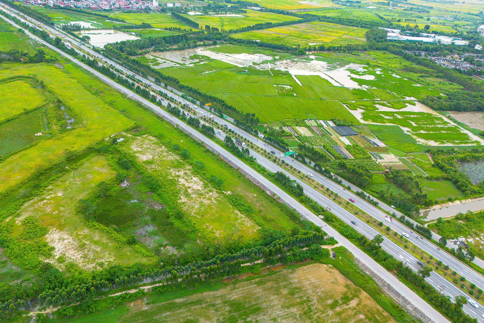 Toàn cảnh khu vực được đề xuất làm khu đô thị rộng gấp 3 lần quận Hoàn Kiếm tại tỉnh có loạt ông lớn Vingroup, Sun Group, T&T đang đầu tư 4 Toàn cảnh khu vực được đề xuất làm khu đô thị rộng gấp 3 lần quận Hoàn Kiếm; Nằm ở tỉnh có loạt ông lớn Vingroup, Sun Group, T&T đang đầu tư - Ảnh 4.