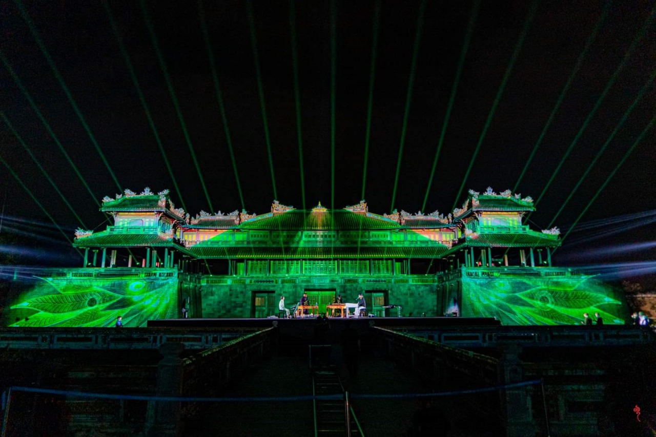 ‘Phổ Đối Lập’ khơi dậy triết lý âm - dương, mở lối cho xu hướng ‘ẩm thực trình diễn’ tại Việt Nam- Ảnh 2.