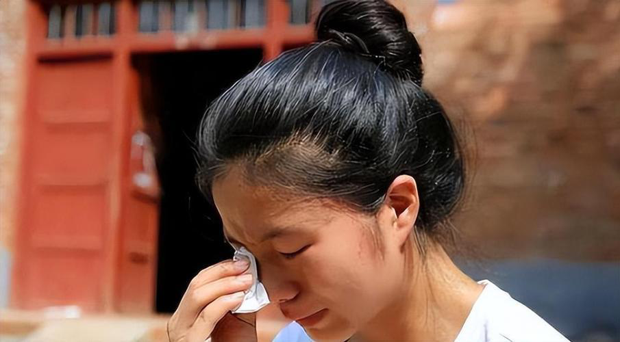 Nữ sinh thi trượt đại học, ở nhà ăn bám 7 năm: Đến khi mất, bố mẹ mới phát hiện sự thật rùng mình- Ảnh 1. Nữ sinh thi trượt đại học, ở nhà ăn bám 7 năm: Đến khi mất, bố mẹ mới phát hiện sự thật rùng mình- Ảnh 1.