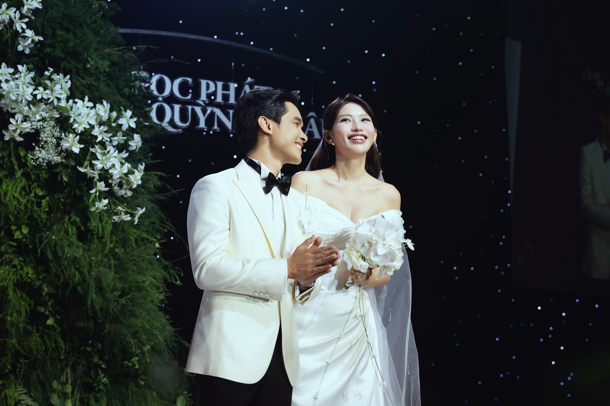 Chủ khách sạn Colline Dalat - chồng Quỳnh Châu: Visual đỉnh, "pro5" khủng và màn làm quen vợ 100 điểm thẳng thắn! - Ảnh 3. Chủ khách sạn Colline Dalat - chồng Quỳnh Châu: Visual đỉnh, "pro5" khủng và màn làm quen vợ 100 điểm thẳng thắn! - Ảnh 3.