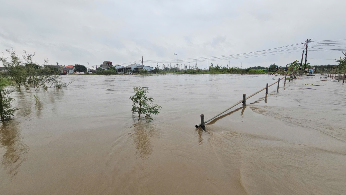 Lượng mưa tại tỉnh miền Trung lên tới 1.600mm, vượt mọi kỷ lục và chưa từng ghi nhận tại Việt Nam- Ảnh 2.
