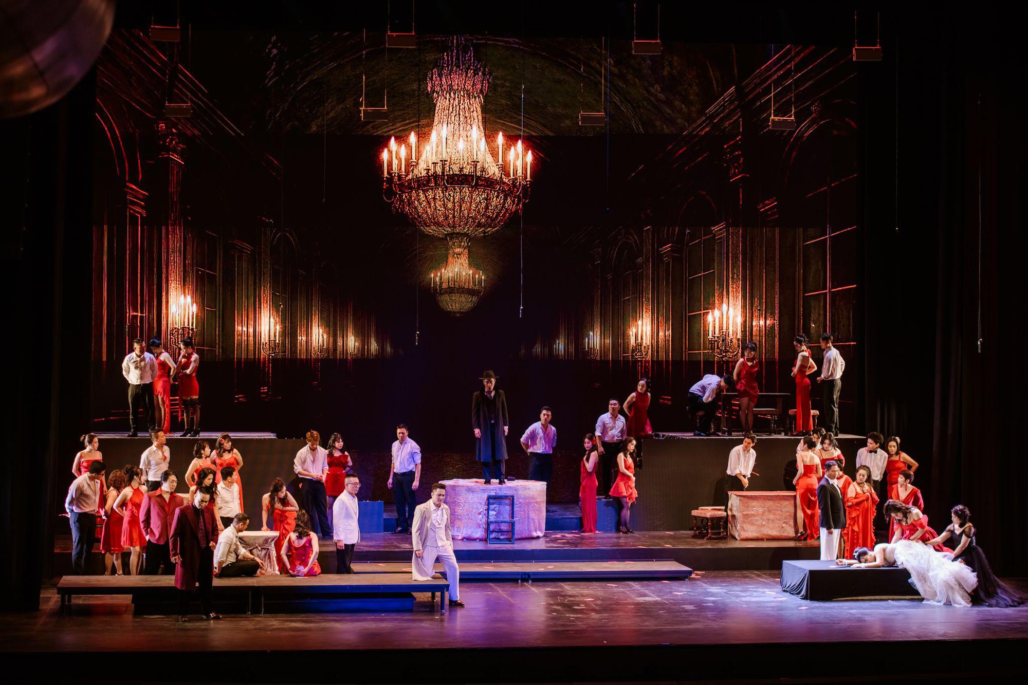 Đêm nhạc Ý La Traviata – Đặc quyền chất sống tinh hoa cùng MSB - Ảnh 2. Đêm nhạc Ý La Traviata – Đặc quyền chất sống tinh hoa cùng MSB - Ảnh 2.