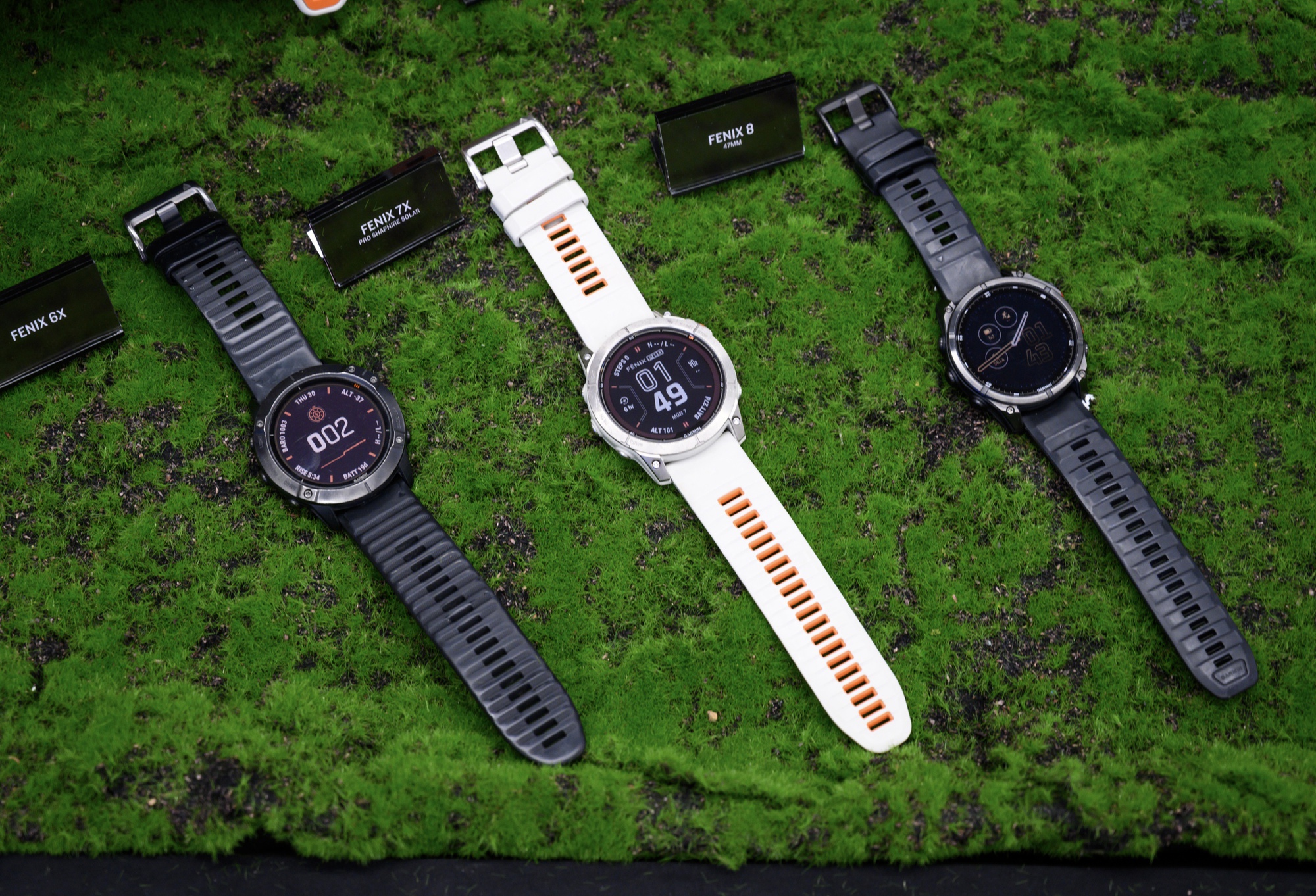 Garmin fēnix 8 MicroLED: ‘Kỳ quan hiển thị’ gần 55 triệu của Garmin có gì? - Ảnh 3. Garmin fēnix 8 MicroLED: ‘Kỳ quan hiển thị’ gần 55 triệu của Garmin có gì? - Ảnh 3.