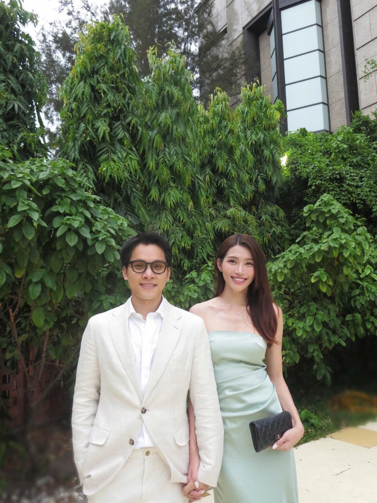 Chủ khách sạn Colline Dalat - chồng Quỳnh Châu: Visual đỉnh, "pro5" khủng và màn làm quen vợ 100 điểm thẳng thắn! - Ảnh 4. Chủ khách sạn Colline Dalat - chồng Quỳnh Châu: Visual đỉnh, "pro5" khủng và màn làm quen vợ 100 điểm thẳng thắn! - Ảnh 4.