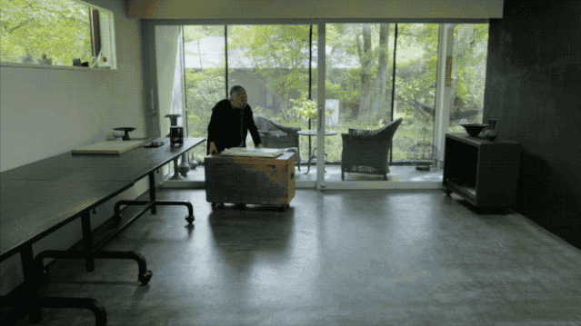 Nữ nghệ sĩ 65 tuổi bỏ phố vào rừng xây biệt thự, dựng "phòng đen" trên đất rộng 1.440m2, ở một mình với mèo - Ảnh 12. Nữ nghệ sĩ 65 tuổi bỏ phố vào rừng xây biệt thự, dựng "phòng đen" trên đất rộng 1.440m2, ở một mình với mèo - Ảnh 12.