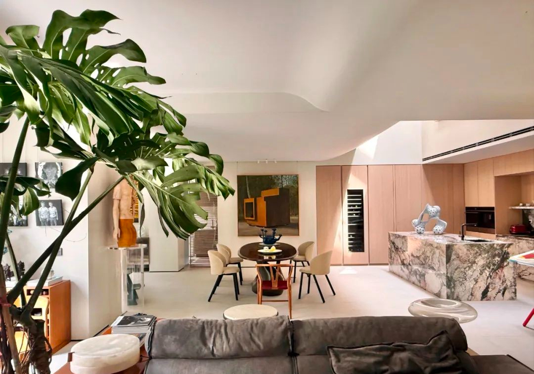 Vợ sinh con gái, chồng sung sướng đập biệt thự 30 tỷ ra sửa lại chỉ để "các thành viên có thể ở cùng nhau mà ai cũng có góc của mình"- Ảnh 2.