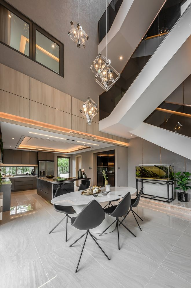 Đại gia bỏ gần 10 tỷ để xây biệt thự dưỡng già 300m2, đủ cho cả 3 thế hệ cùng chung sống: "Thiết kế như này ai mà không thích? - Ảnh 3.