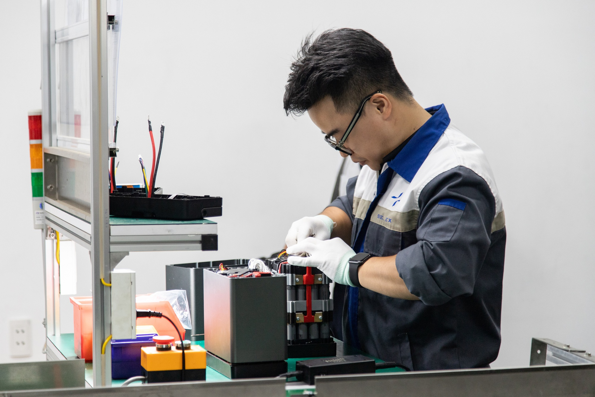 Tài xế Grab nhận hỗ trợ 10 triệu đồng khi đi xe điện của hãng Việt này: Có thể đổi pin ở trạm Petrolimex- Ảnh 4. Tài xế Grab nhận hỗ trợ 10 triệu đồng khi đi xe điện của hãng Việt này: Có thể đổi pin ở trạm Petrolimex- Ảnh 4.