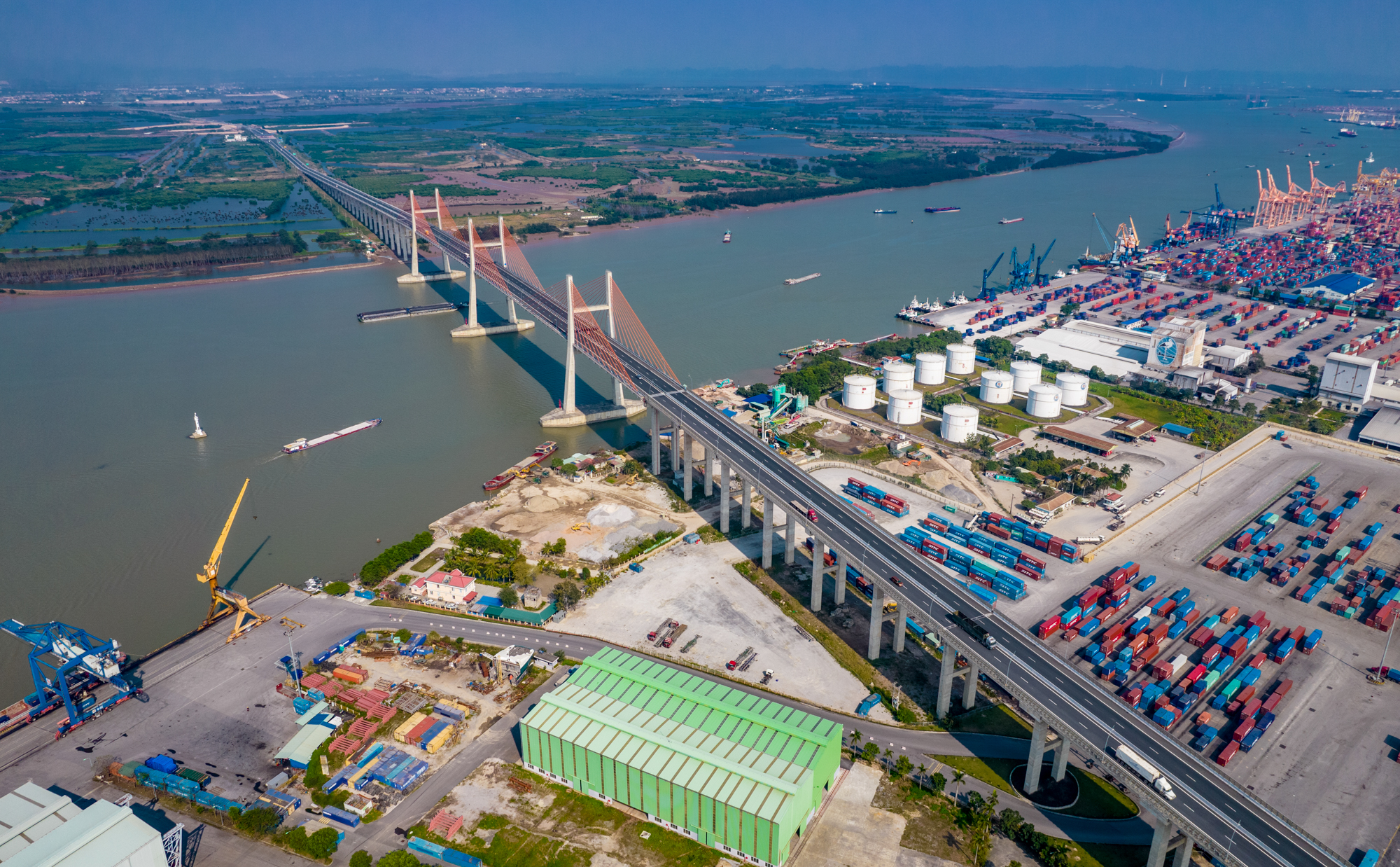 Đạt mức cao nhất trong 1 thập kỷ, đây là địa phương dẫn đầu cả nước về tăng trưởng GRDP 9 tháng đầu năm- Ảnh 1. Đạt mức cao nhất trong 1 thập kỷ, đây là địa phương dẫn đầu cả nước về tăng trưởng GRDP 9 tháng đầu năm- Ảnh 1.