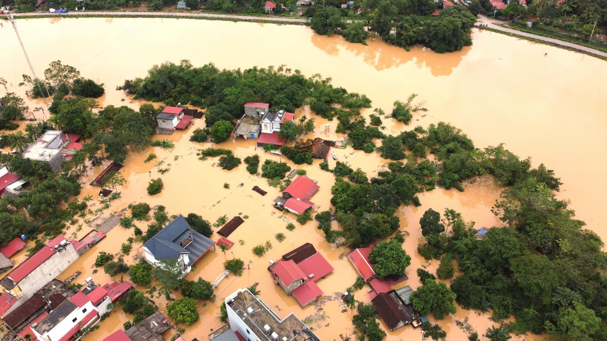 Xem xét đề xuất xóa tên bão Bualoi khỏi danh sách bão Thái Bình Dương - Ảnh 1. Xem xét đề xuất xóa tên bão Bualoi khỏi danh sách bão Thái Bình Dương - Ảnh 1.