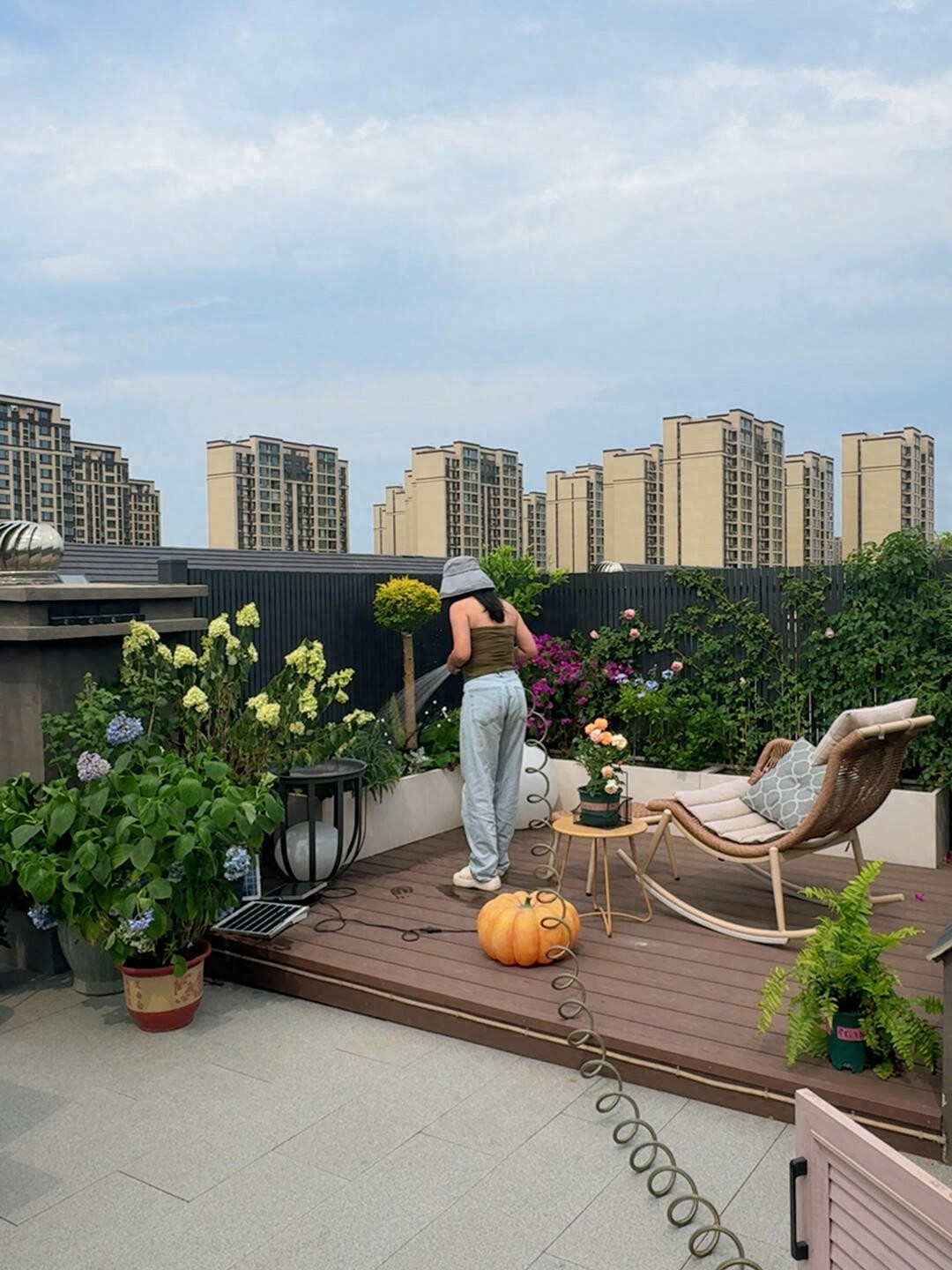Penthouse – giấc mơ sang chảnh biến thành “địa ngục trên cao”: Tôi đã sống và hối hận!