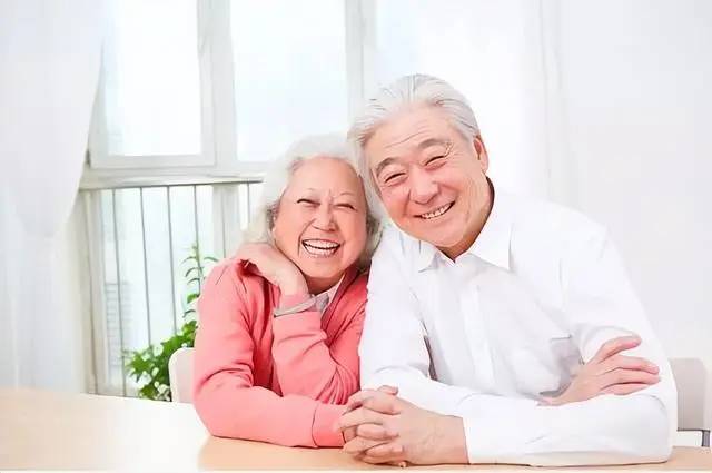 Chỉ khi về già bạn mới hiểu rằng: 3 kiểu người già này là hạnh phúc nhất, kiểu đầu tiên ít người có được, bạn sẽ thuộc kiểu nào?- Ảnh 1.