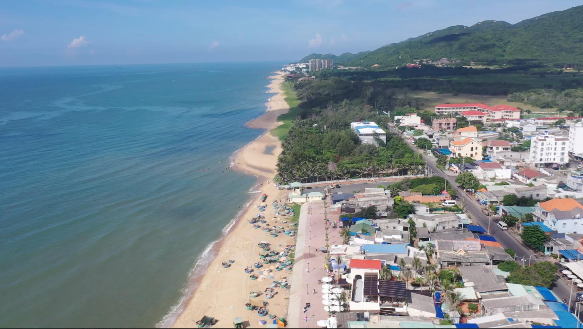 Hạ tầng bứt phá, biên độ lợi nhuận tại Đất Đỏ đang dần thu hẹp - Ảnh 2. Hạ tầng bứt phá, biên độ lợi nhuận tại Đất Đỏ đang dần thu hẹp - Ảnh 2.