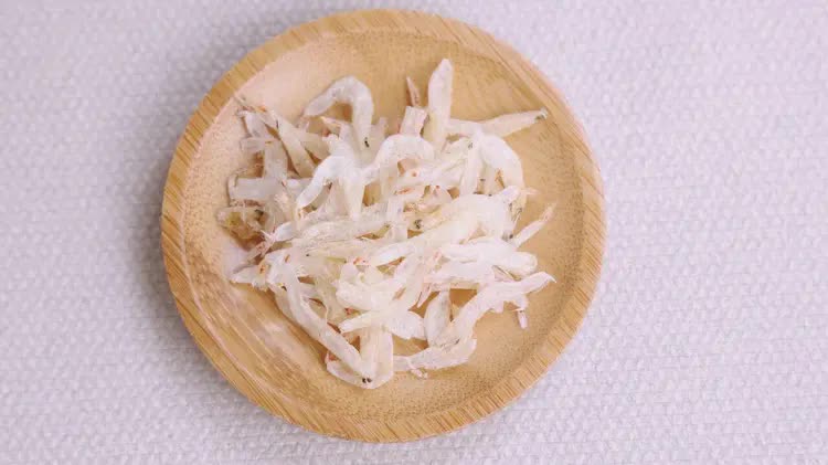 Người có tuổi mới cần bổ sung canxi đúng không? Đừng ngốc, bạn nên bổ sung canxi kịp thời từ sau tuổi 30 nhưng tránh 3 hiểu lầm này- Ảnh 2.