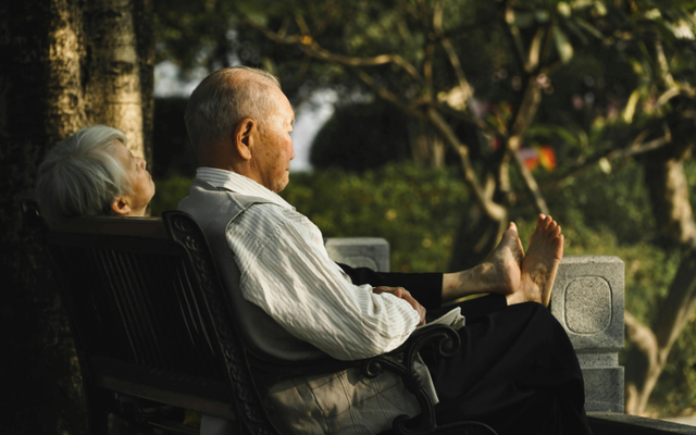 Tiết kiệm được 17 tỷ đồng, cụ ông lập di chúc trao hết cho người lạ khiến 2 con chết sững- Ảnh 1.