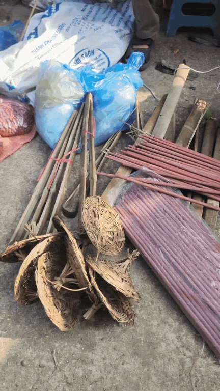 Nông sản độc lạ ở chợ phiên vùng cao: Không chỉ có măng khô, cua đá, đuông cọ... mà còn có cả "vàng đen" Tây Bắc- Ảnh 10. Nông sản độc lạ ở chợ phiên vùng cao: Không chỉ có măng khô, cua đá, đuông cọ... mà còn có cả "vàng đen" Tây Bắc- Ảnh 10.