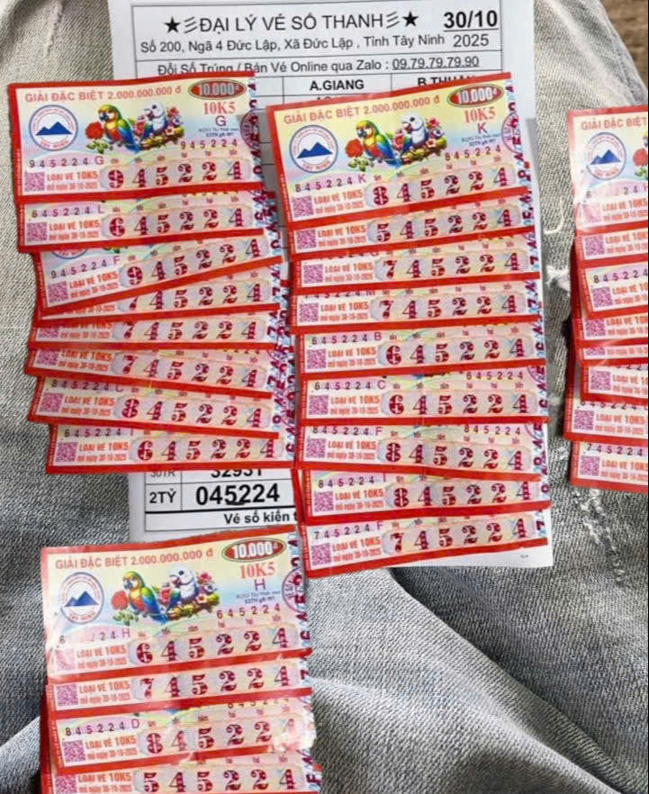 Xổ số miền Nam: Người phụ nữ Cà Mau trúng độc đắc vé số An Giang - Ảnh 3. Xổ số miền Nam: Người phụ nữ Cà Mau trúng độc đắc vé số An Giang - Ảnh 3.