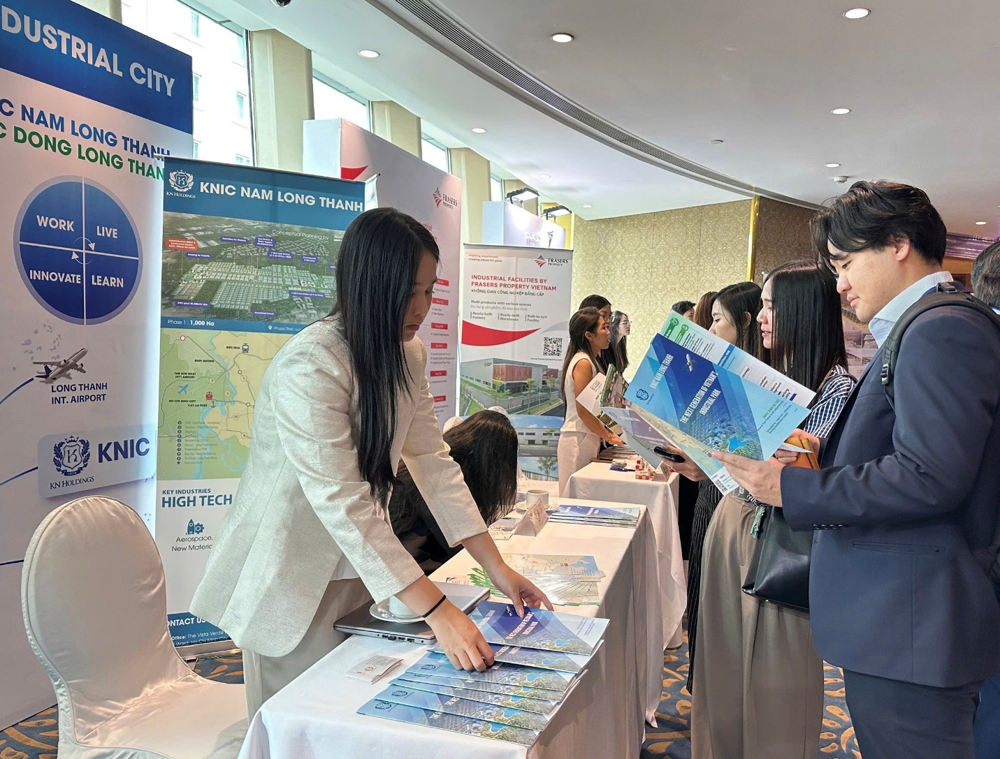 KN Holdings - “Nhà phát triển BĐS công nghiệp có chiến lược chuyển đổi xanh tiêu biểu 2025” - Ảnh 2. KN Holdings - “Nhà phát triển BĐS công nghiệp có chiến lược chuyển đổi xanh tiêu biểu 2025” - Ảnh 2.