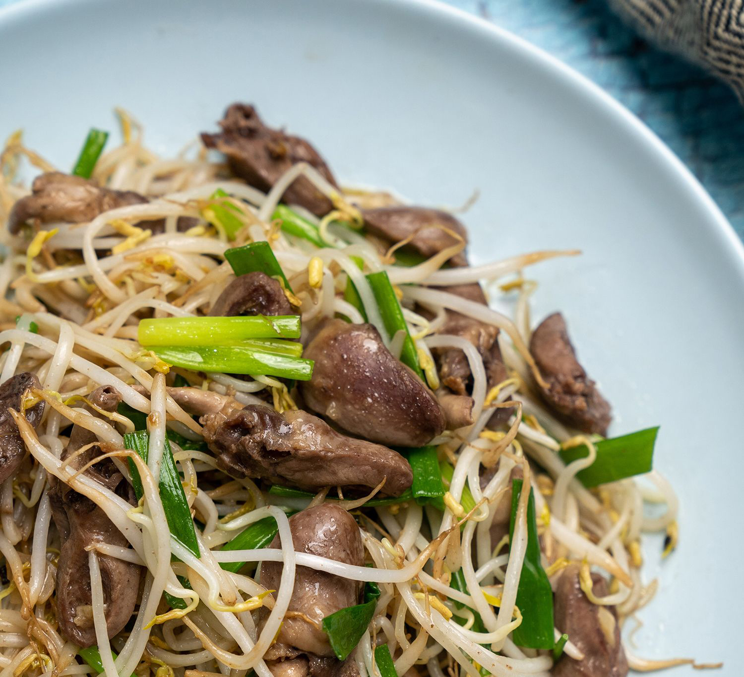 Người Việt hay ăn loại rau trắng nõn này nhưng không hay chứa cả "mỏ" đạm, chống ung thư, là báu vật cho "chuyện ấy" - Ảnh 3.