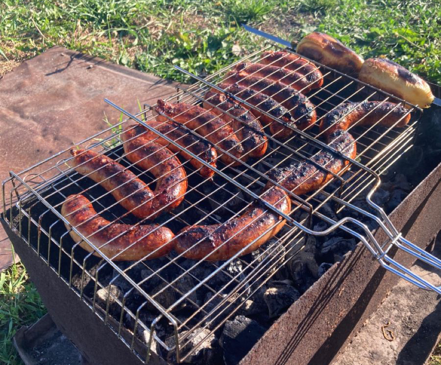 Người phụ nữ cùng lúc mắc 2 bệnh ung thư vì mê loại thịt vừa ngon lại tiện, được nhiều người trẻ "chuộng" - Ảnh 2.