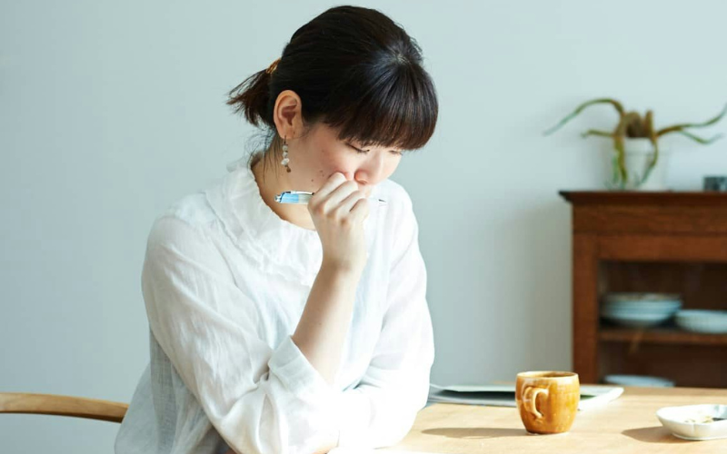 Đi qua nửa cuộc đời, nhắc đến chuyện tiền bạc vẫn thấy chông chênh: Quả thực tôi đã sống sai rồi!- Ảnh 1. Đi qua nửa cuộc đời, nhắc đến chuyện tiền bạc vẫn thấy chông chênh: Quả thực tôi đã sống sai rồi!- Ảnh 1.