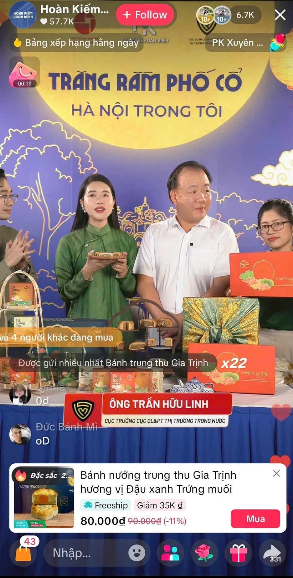 Gây bão TikTok: Cục trưởng Cục QLTT lần đầu xuất hiện trên livestream cùng KOL Hoa hậu Vỉa hè trải nghiệm bánh Trung thu - Ảnh 1.