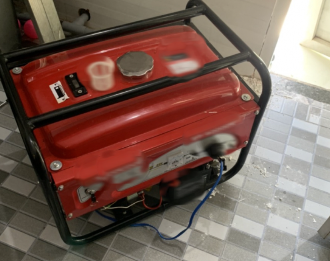 Ngạt khí từ máy phát điện: Hiểm họa ít ngờ trong mùa mưa bão - Ảnh 2.