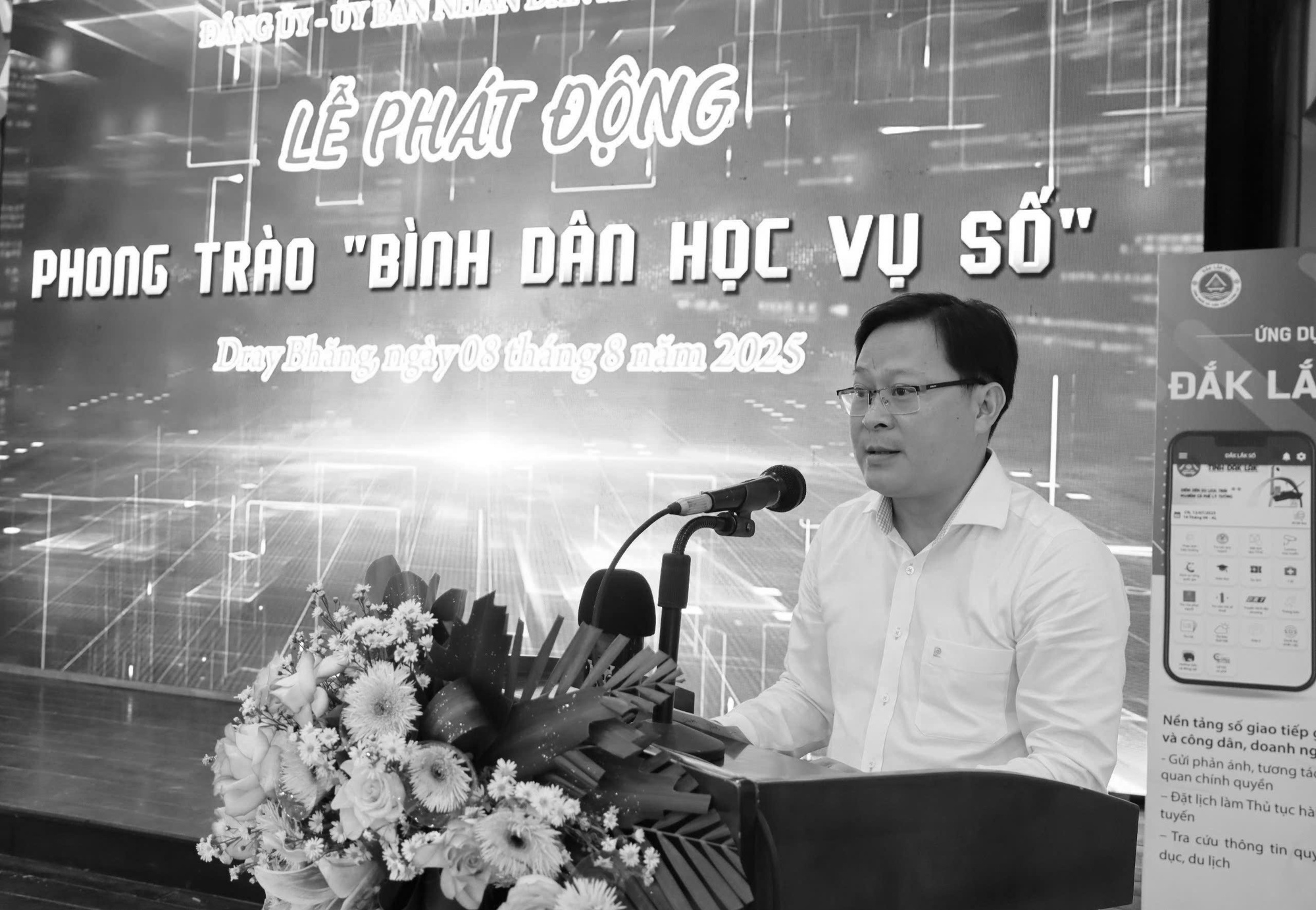 Chủ tịch UBND xã Đray Bhăng tử vong khi làm nhiệm vụ điều tiết giao thông - Ảnh 1. Chủ tịch UBND xã Đray Bhăng tử vong khi làm nhiệm vụ điều tiết giao thông - Ảnh 1.