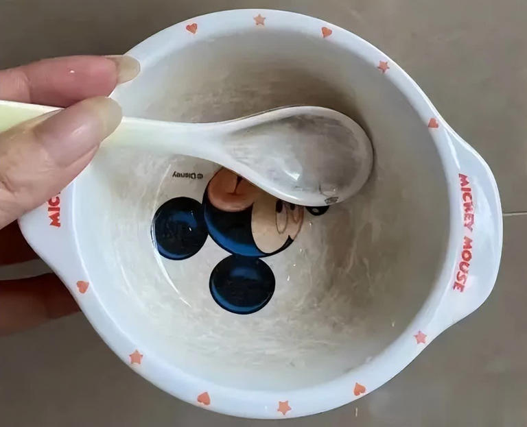 5 món đồ “giá rẻ bất ngờ” lọt vào danh sách đen âm thầm đánh cắp sức khỏe- Ảnh 4.