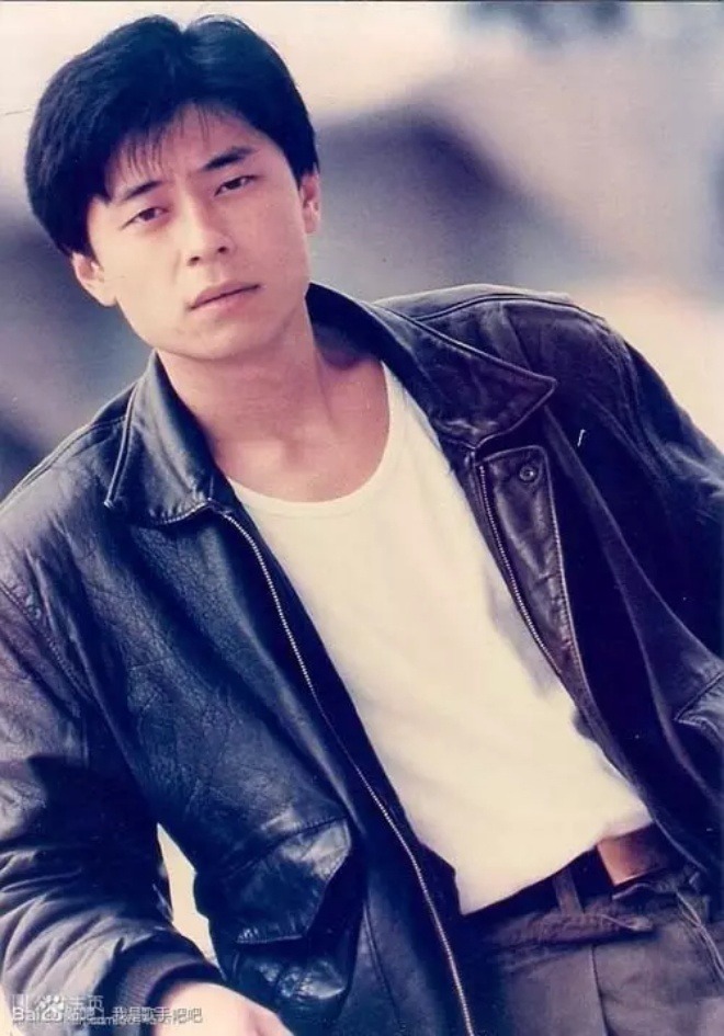 Nam ca sĩ hàng đầu bị đầu độc thuỷ ngân, hung thủ trong showbiz vẫn chưa được phát hiện- Ảnh 1. Nam ca sĩ hàng đầu bị đầu độc thuỷ ngân, hung thủ trong showbiz vẫn chưa được phát hiện- Ảnh 1.