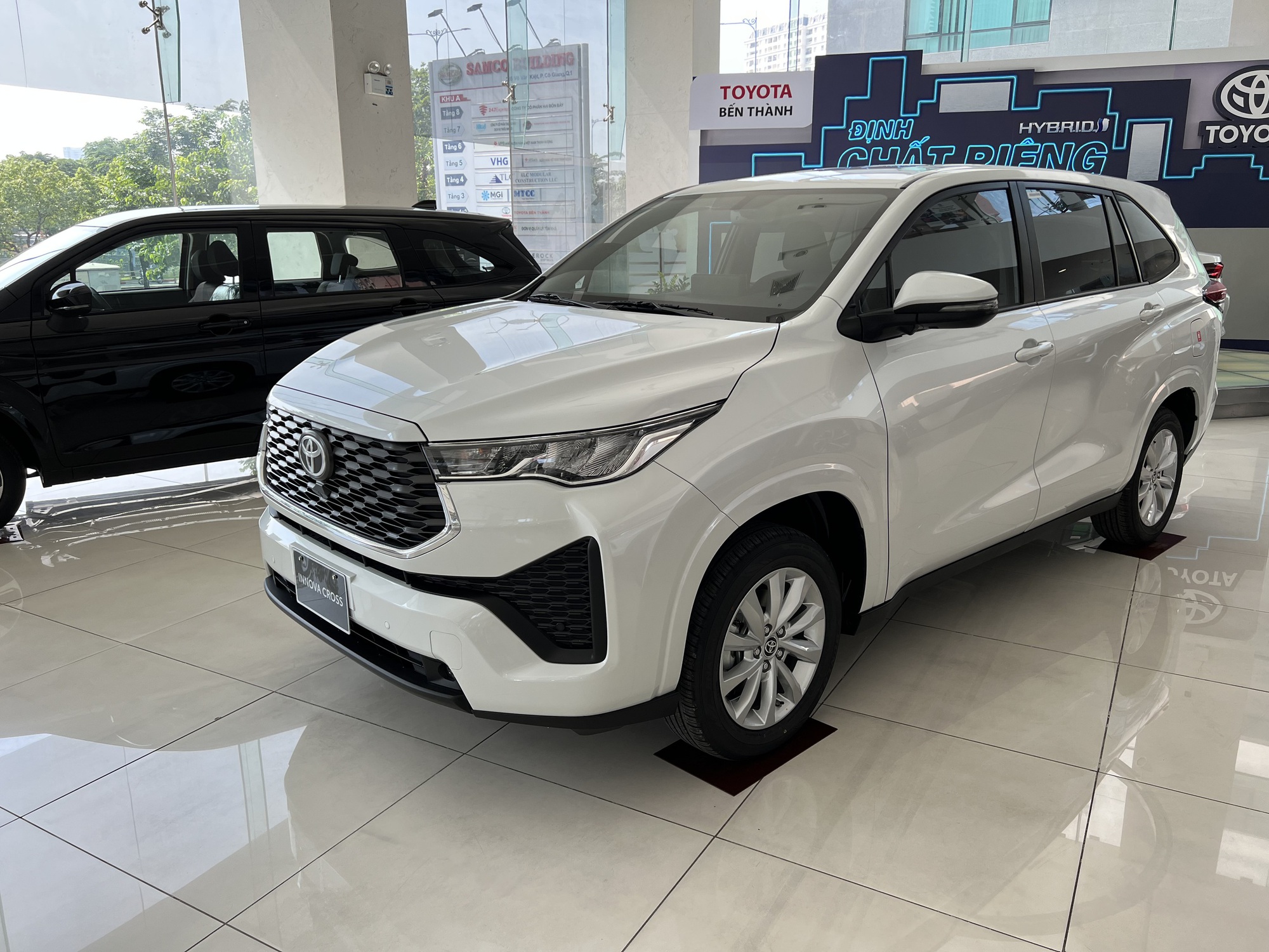 Tin tức giá xe ô tô tháng 10: Giảm giá mạnh từ nhiều hãng xe lớn - Ảnh 1. Tin tức giá xe ô tô tháng 10: Giảm giá mạnh từ nhiều hãng xe lớn - Ảnh 1.