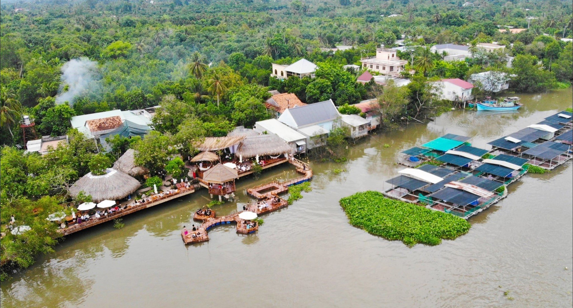 Bà chủ khu du lịch sinh thái trang trí biệt thự rộng 1.000m2 đón Trung thu: Giàu có nhiều, nhưng kiểu này "đáng sợ" - Ảnh 6. Bà chủ khu du lịch sinh thái trang trí biệt thự rộng 1.000m2 đón Trung thu: Giàu có nhiều, nhưng kiểu này "đáng sợ" - Ảnh 6.